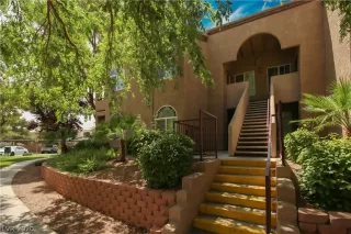 Photo #1: 2207779 Listing 