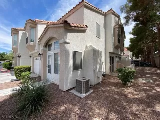 Photo #1: 2207828 Listing 