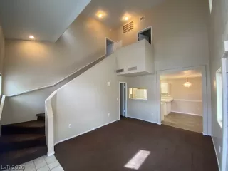 Photo #2: 2207828 Listing 