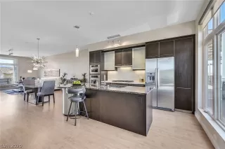 Photo #4: 2207863 Listing