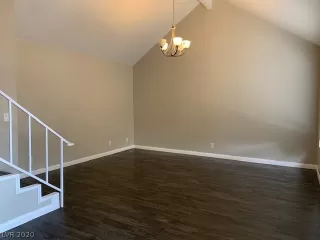 Photo #3: 2207865 Listing 