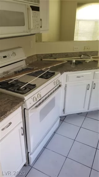 Photo #4: 2207889 Listing 