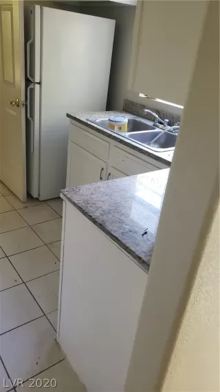 Photo #6: 2207889 Listing 