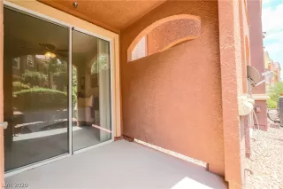 Photo #3: 2207971 Listing