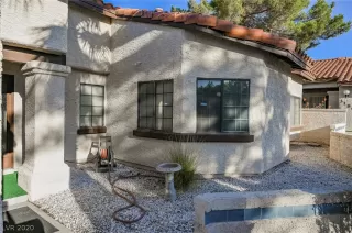 Photo #3: 2208050 Listing