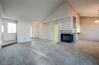 Photo #5: 2208050 Listing