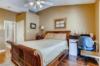 Photo #5: 2208085 Listing 