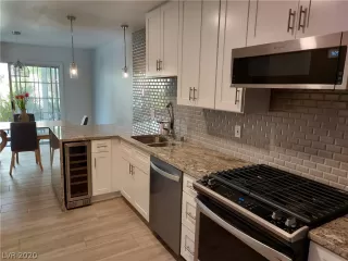 Photo #6: 2208115 Listing 