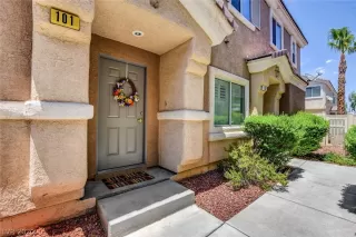 Photo #1: 2208158 Listing