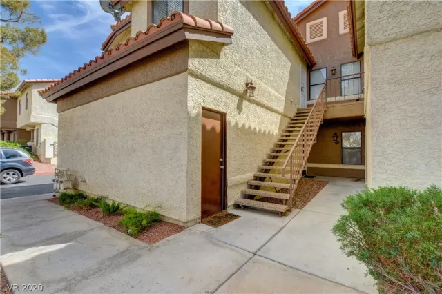 MLS: 2208208 Condo For Sale