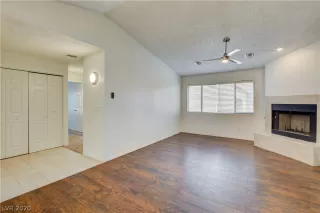 Photo #5: 2208208 Listing 