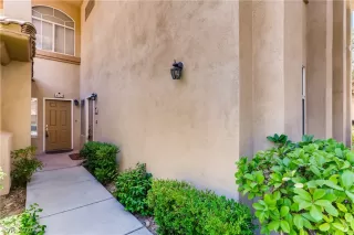 Photo #1: 2208246 Listing