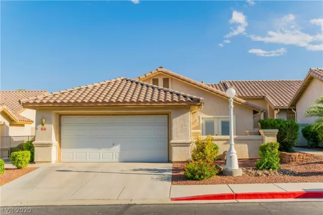 MLS: 2208298 Condo For Sale