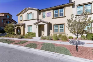 Photo #1: 2208336 Listing