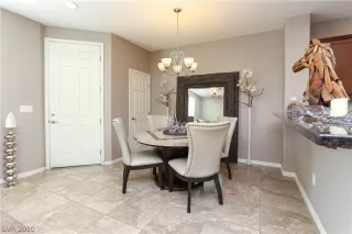 Photo #6: 2208336 Listing