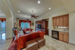 Photo #6: 2208357 Listing 