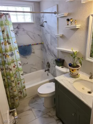 Photo #2: 2208373 Listing