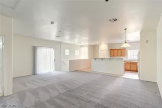 Photo #2: 2208489 Listing 