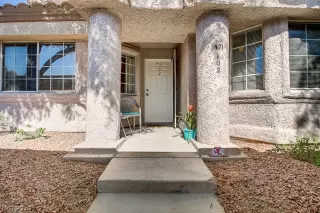 Photo #1: 2208552 Listing