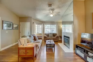 Photo #6: 2208552 Listing