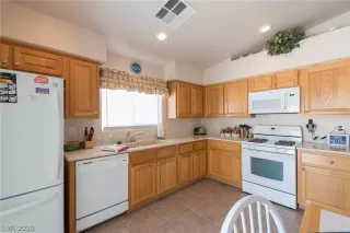 Photo #6: 2208585 Listing 