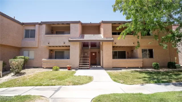 MLS: 2208597 Condo For Sale