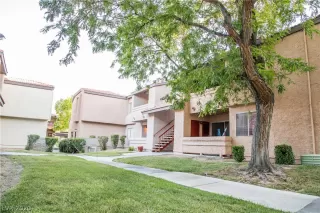 Photo #1: 2208597 Listing 