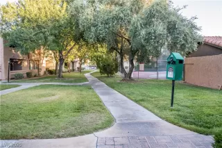 Photo #2: 2208597 Listing 