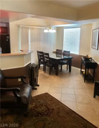 Photo #6: 2208601 Listing