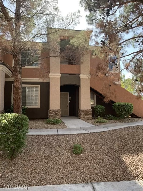 MLS: 2208606 Condo For Sale