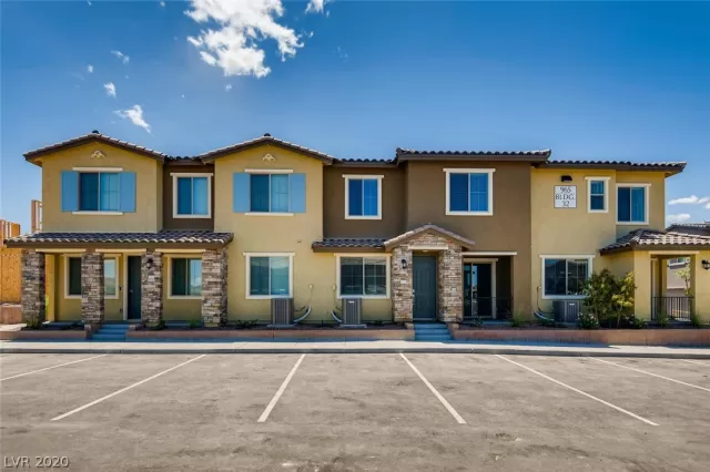 MLS: 2208641 Condo For Sale