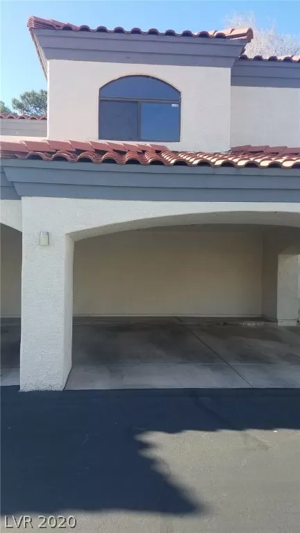 MLS: 2208758 Condo For Sale