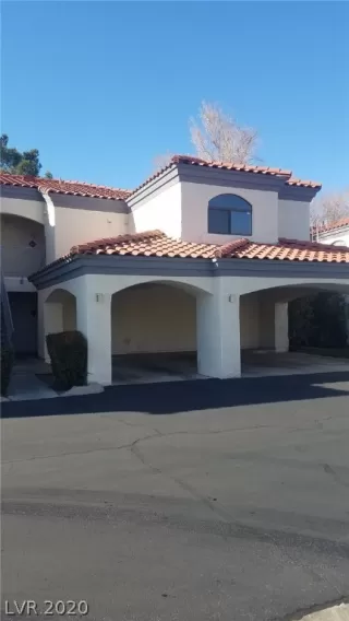 Photo #2: 2208758 Listing