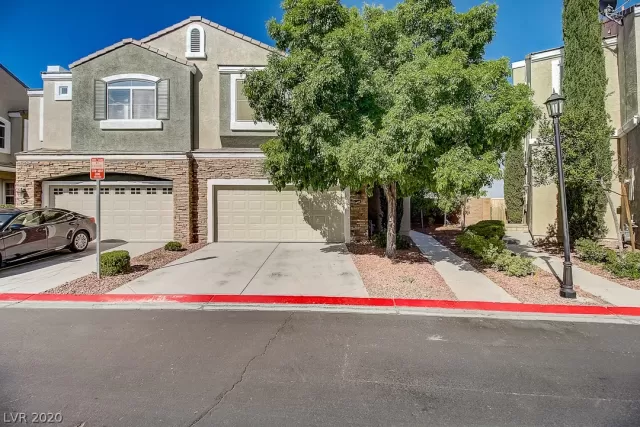 MLS: 2208767 Condo For Sale