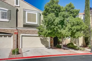 Photo #2: 2208767 Listing