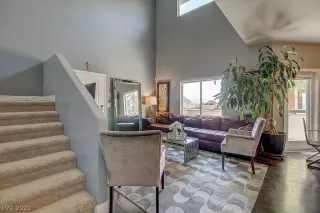 Photo #3: 2208772 Listing 