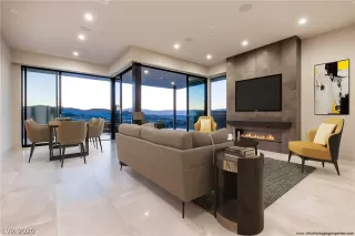 Photo #4: 2208833 Listing