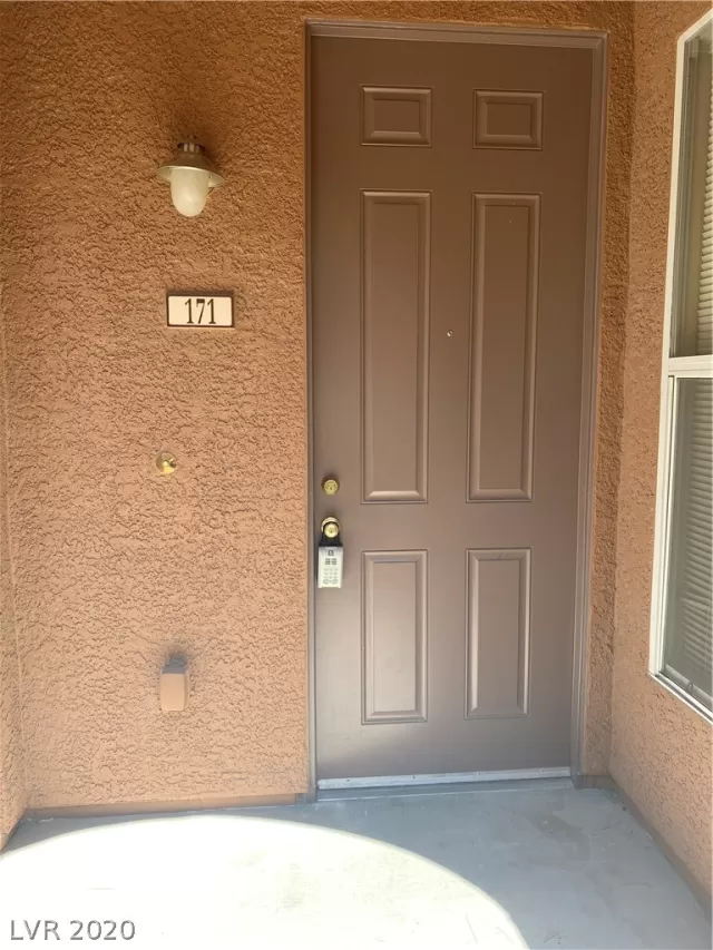 MLS: 2208881 Condo For Sale