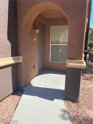 Photo #1: 2208881 Listing 