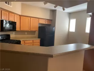 Photo #3: 2208881 Listing 