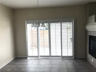 Photo #5: 2208928 Listing