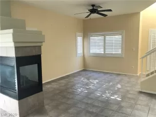 Photo #6: 2208928 Listing