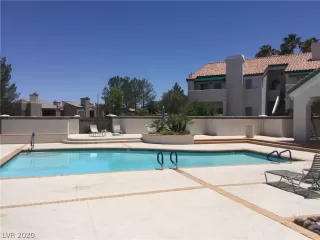 Photo #1: 2208935 Listing 