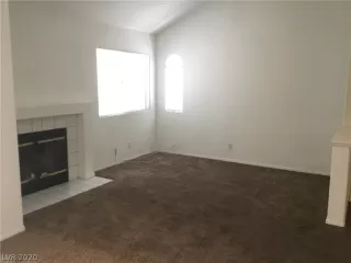 Photo #3: 2208935 Listing 