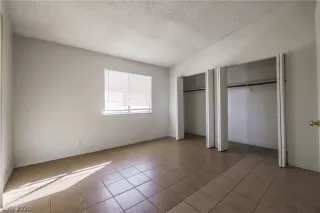 Photo #2: 2208946 Listing