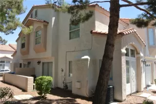 Photo #3: 2208949 Listing 