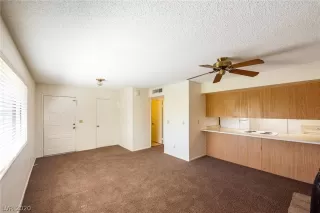 Photo #3: 2208957 Listing 