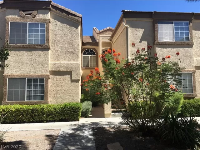 MLS: 2208997 Condo For Sale