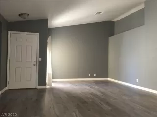 Photo #3: 2208997 Listing 