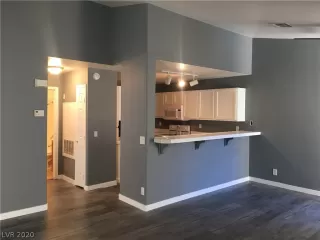 Photo #6: 2208997 Listing 